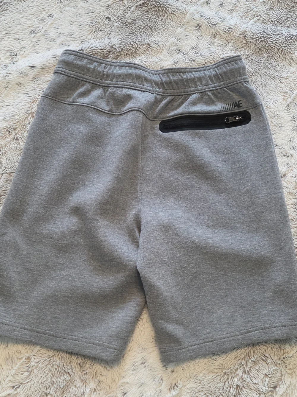 American Eagle Gray Men's Tech Shorts SMALL - Picture 2 of 4